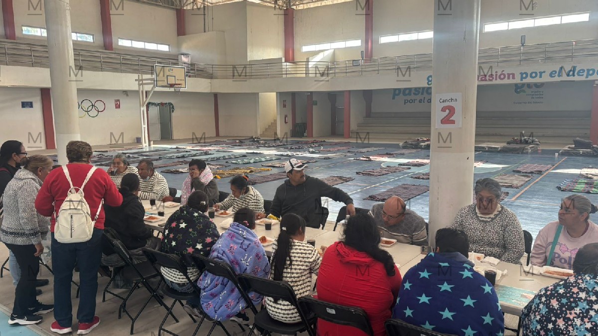 Un total de 21 personas de la colonia Satélite pasaron la noche en el albergue habilitado en Villagrán. Foto: Juan Carlos Romero.