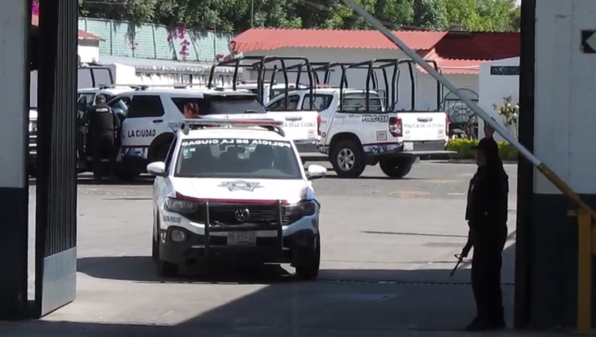Seguridad federal detiene a policías municipales de Puebla | Miguel Ceballos