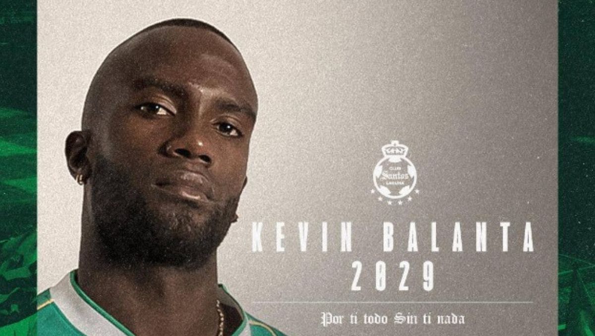 El zaguero arribó a los laguneros en el Apertura 2025, torneo en el que se consolidó como una pieza clave en la saga santista. | Especial