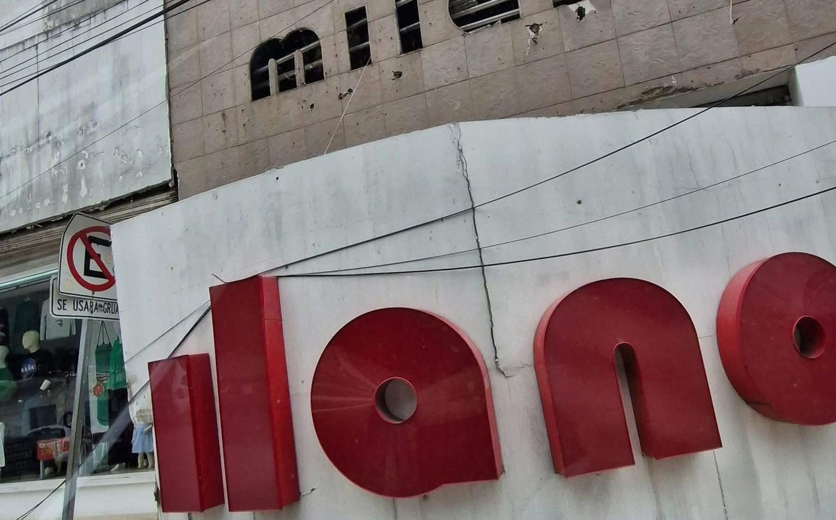 Todo apunta a que el desplome estuvo directamente relacionado con las fuertes rachas de viento registradas durante la tarde