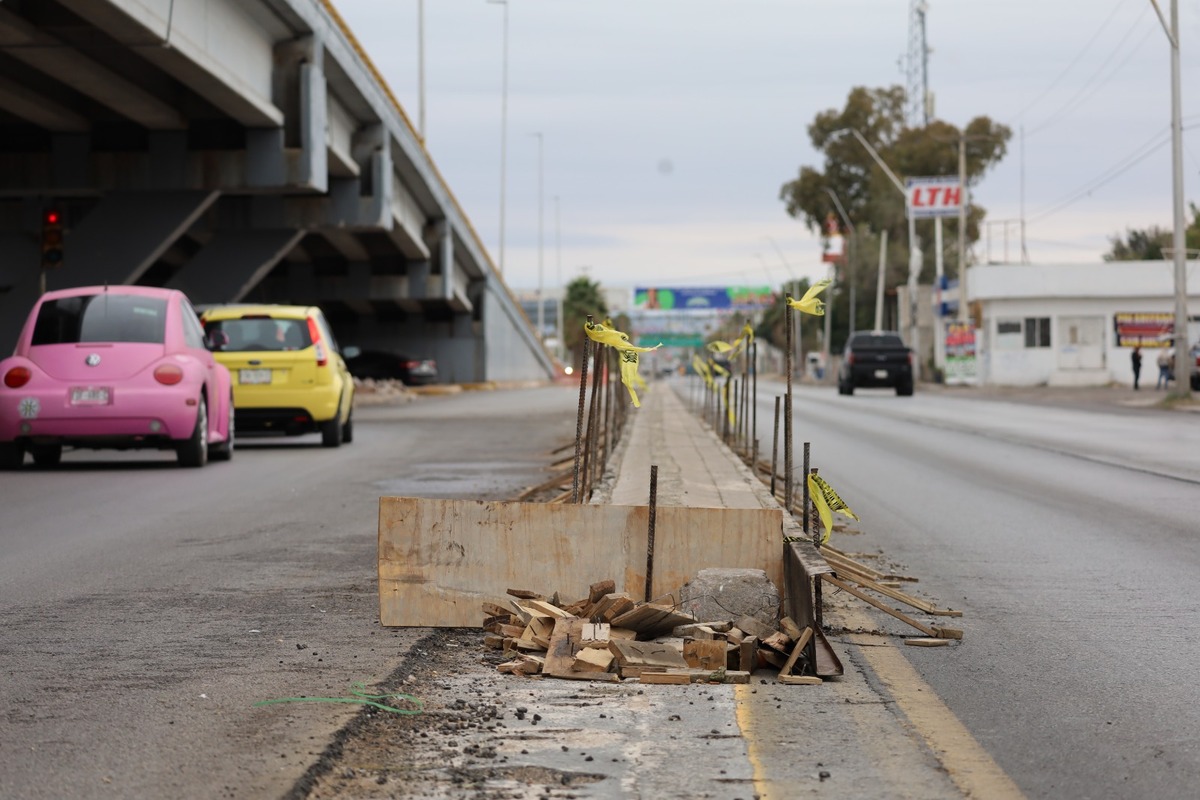 Iniciaron los trabajos de adecuación para la ampliación a dos carriles. | Verónica Rivera