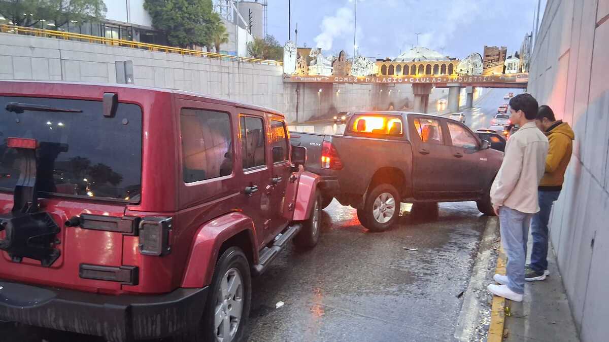 Con una diferencia de 30 minutos sobre bulevar Miguel Alemán y desnivel 11-40 se registraron dos accidentes tipo alcance. | Especial