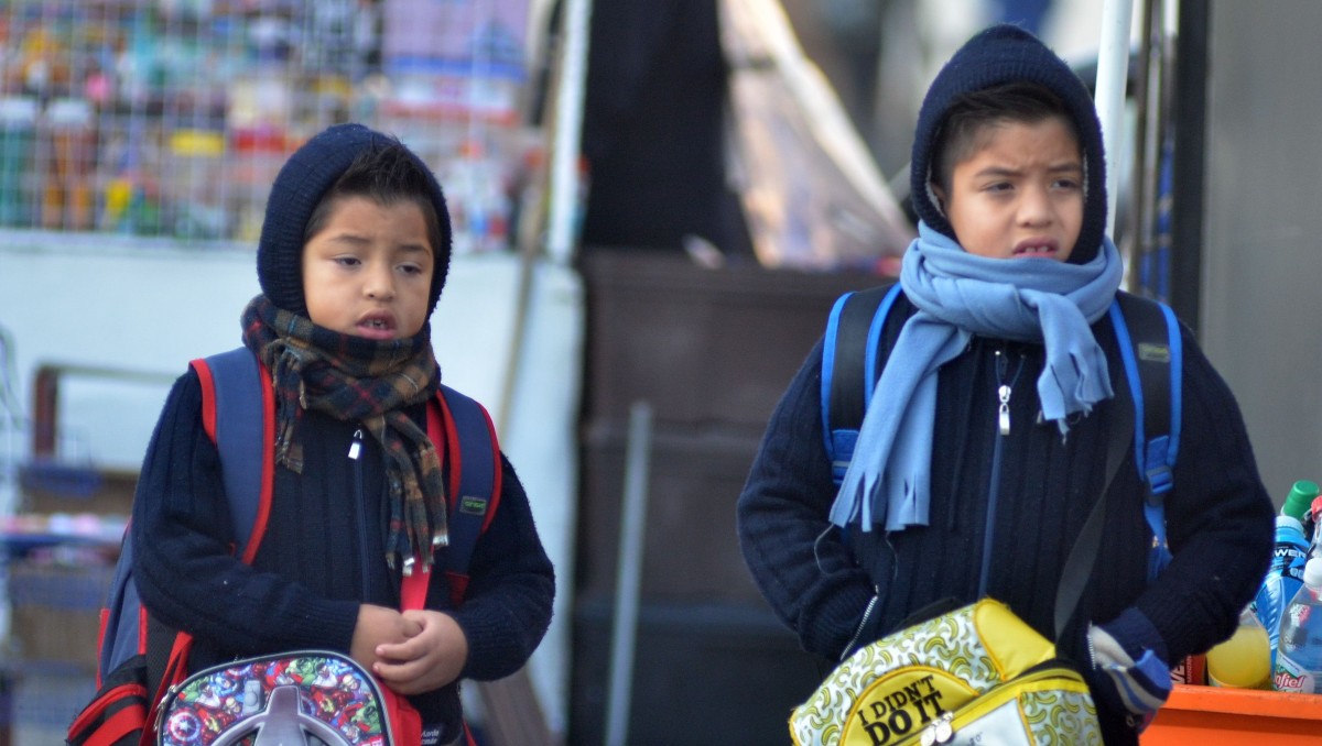 Suspenden clases matutinas por lluvias en 8 municipios de Sinaloa