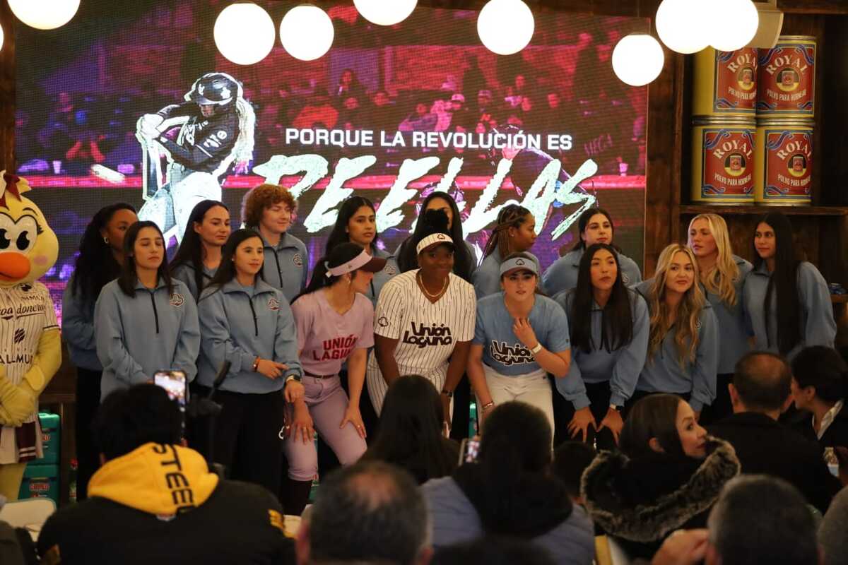 En un ambiente de fiesta, directiva y cuerpo técnico presentaron oficialmente al roster de Las Algodoneras.| Verónica Rivera