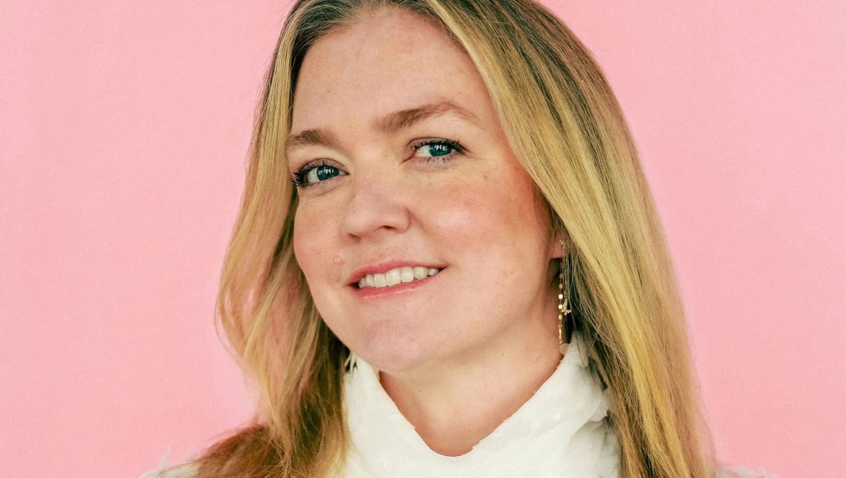 Colleen Hoover revela su batalla contra el cáncer y confirma que está en la etapa final de su tratamiento