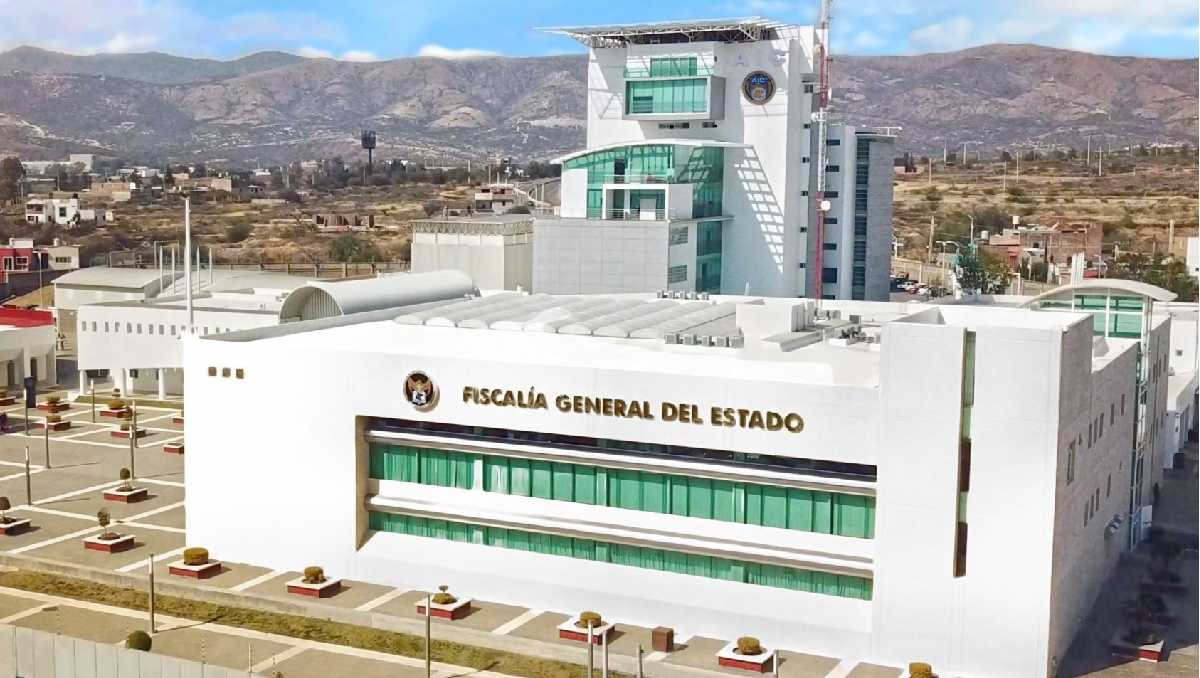 La Fiscalía de Guanajuato detuvo a cuatro presuntos integrantes de una célula criminal.