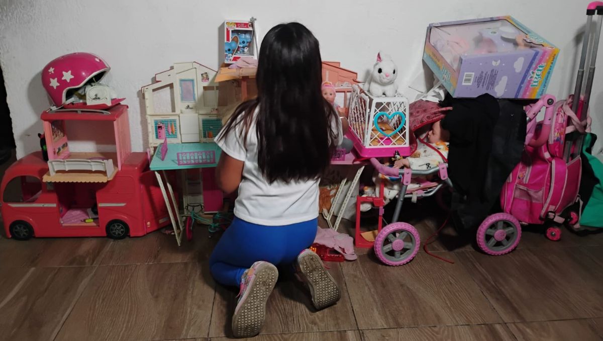 La pequeña sueña con reunirse con su papá. Sandra González