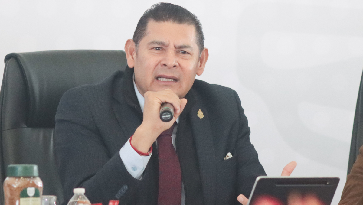 Armenta pide sancionar y despedir a ministerios públicos corruptos | EsImagen