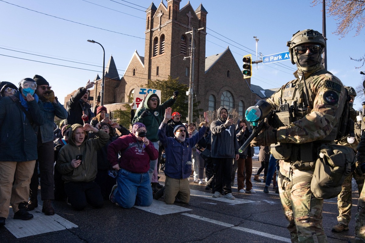 Resistencia comunitaria: la batalla interna en Minnesota contra el asedio de 'la migra'