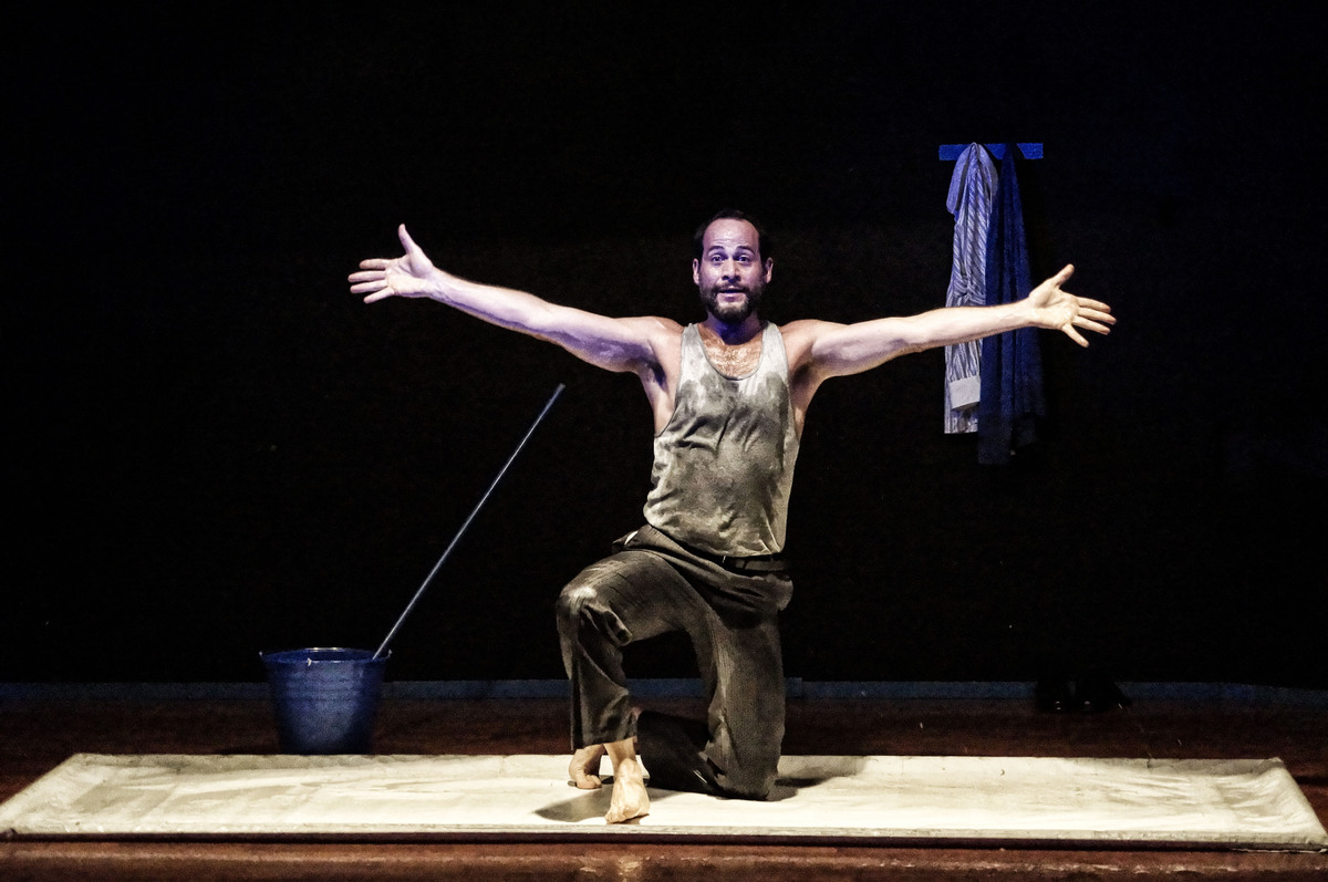 'Bambis dientes de leche', obra de teatro que regresa en tiempos mundialistas para reivindicar el derecho a ser diferente