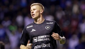 El Houston Dynamo habría ofrecido una nueva oferta al Cruz Azul para poder fichar al polaco Mateusz Bogusz.