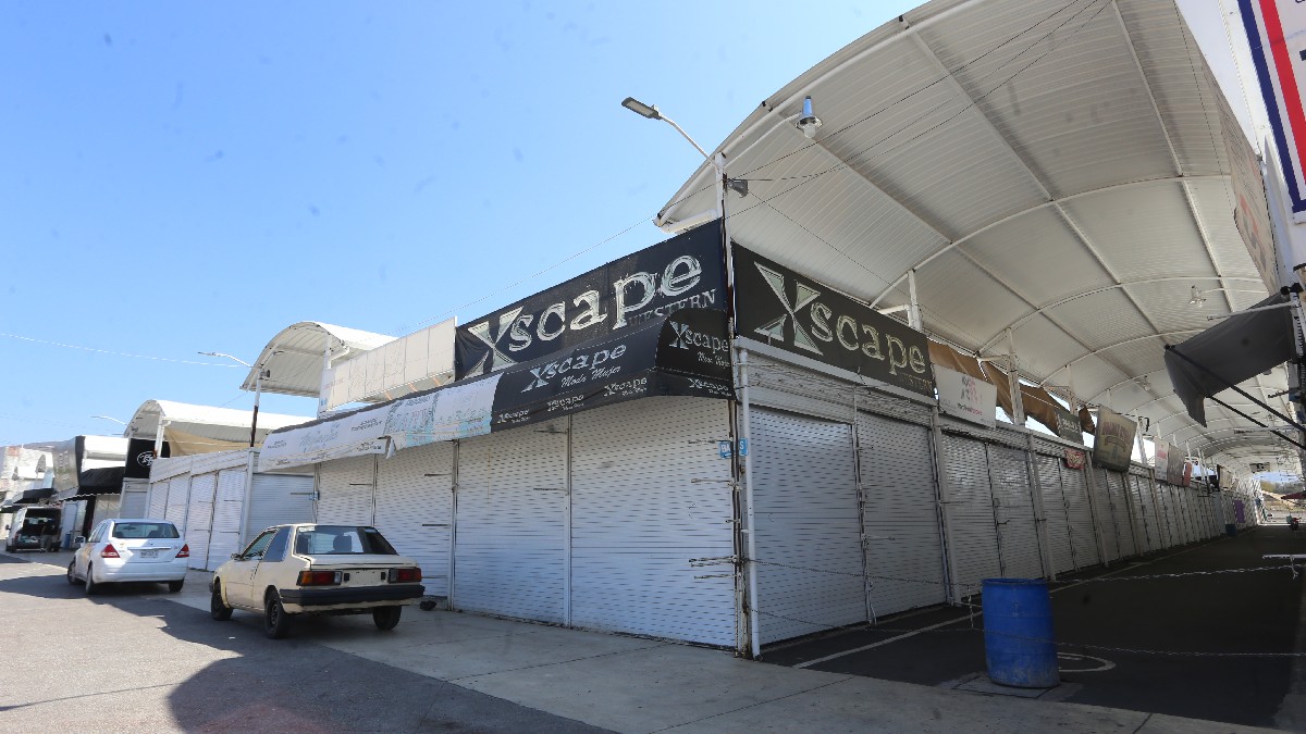 Locales permanecen cerrados ante la delincuencia que se vive en el estado de Guanajuato. Foto: Dany Béjar.