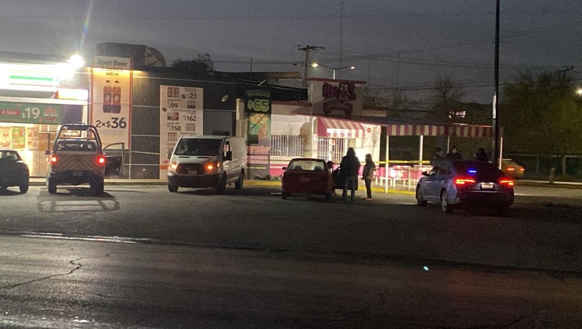 Personas que transitaban por la calzada Manuel Ávila Camacho reportaron el hecho mediante el 911. | Especial