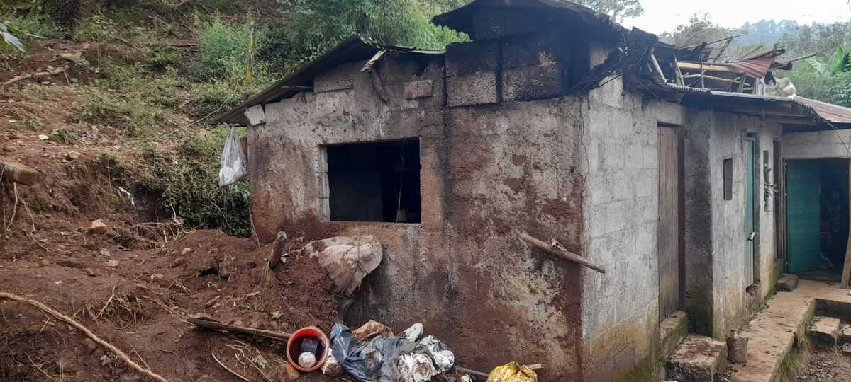 Algunas viviendas presentan afectaciones estructurales. (Guadalupe Trejo)