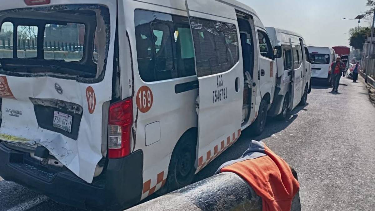 El accidente se registró minutos antes de las 14:30 horas, cuando un camión de carga presuntamente se quedó sin frenos en dirección a CdMx. Especial