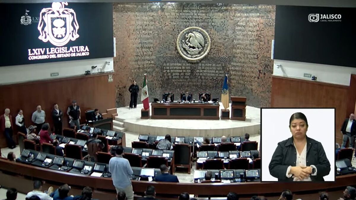 Congreso de Jalisco impulsa veto y referéndum por alza al transporte (Cortesía)