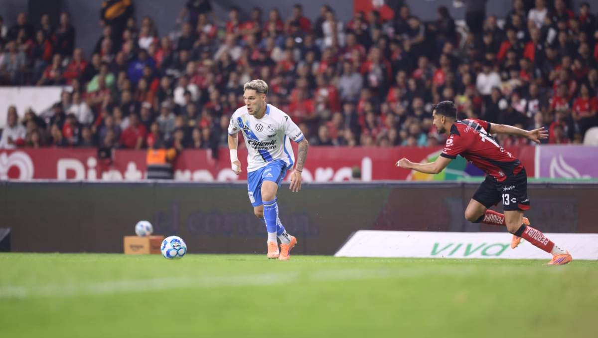 Emiliano Gómez, concentrado con Club Puebla para ganar a Cruz Azul | Especial