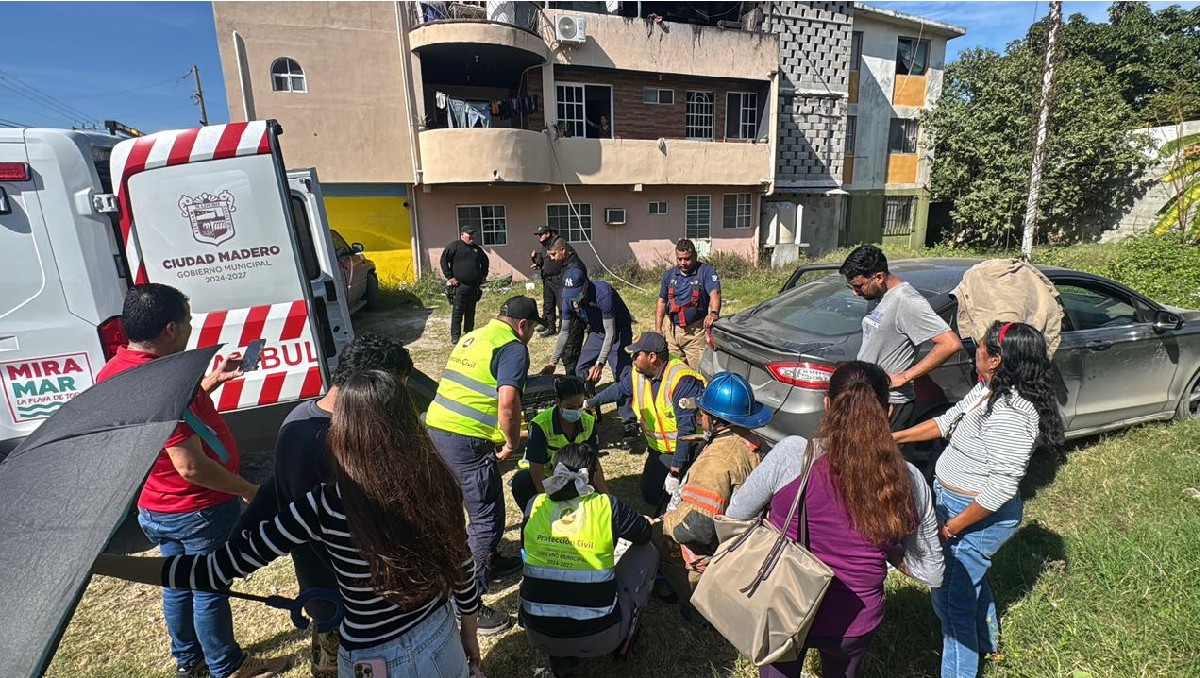 Incendio en carpintería de Ciudad Madero. (Mario Juárez)