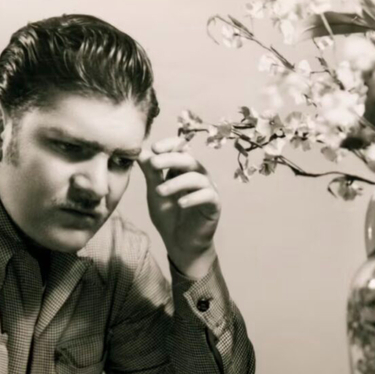 José Alfredo Jiménez, cantautor mexicano famoso por sus canciones de música ranchera y mariachi