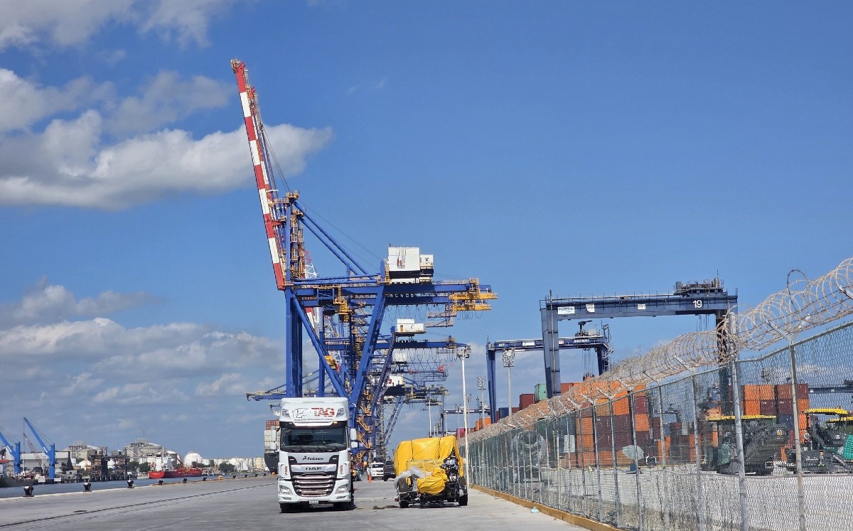 Patios de terminales privadas en el puerto de Altamira.