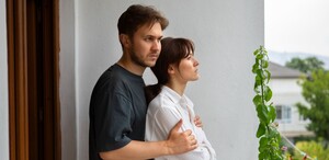 La infidelidad no es la única traición que puede afectar a la relación de pareja