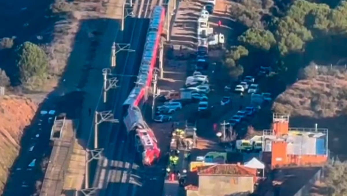 Choque de dos trenes en el sur de España: autoridades confirman al menos 39 muertos | EFE