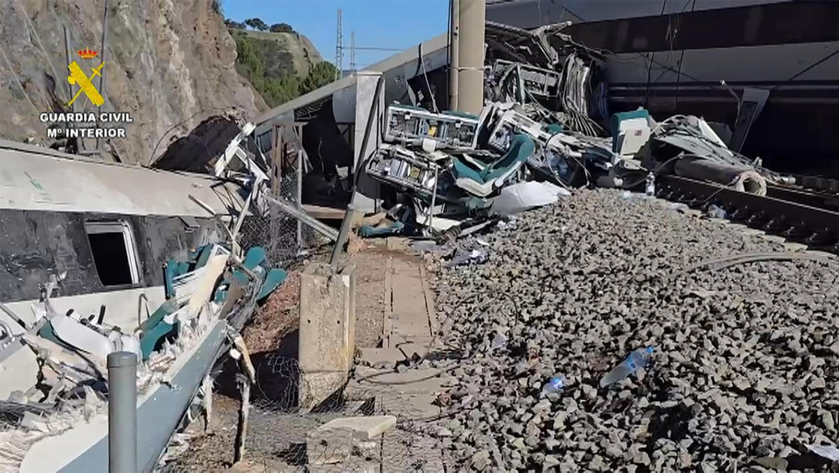 Declaran 45 fallecidos en accidente de tren en Aldamuz, España tras finalizar autopsias