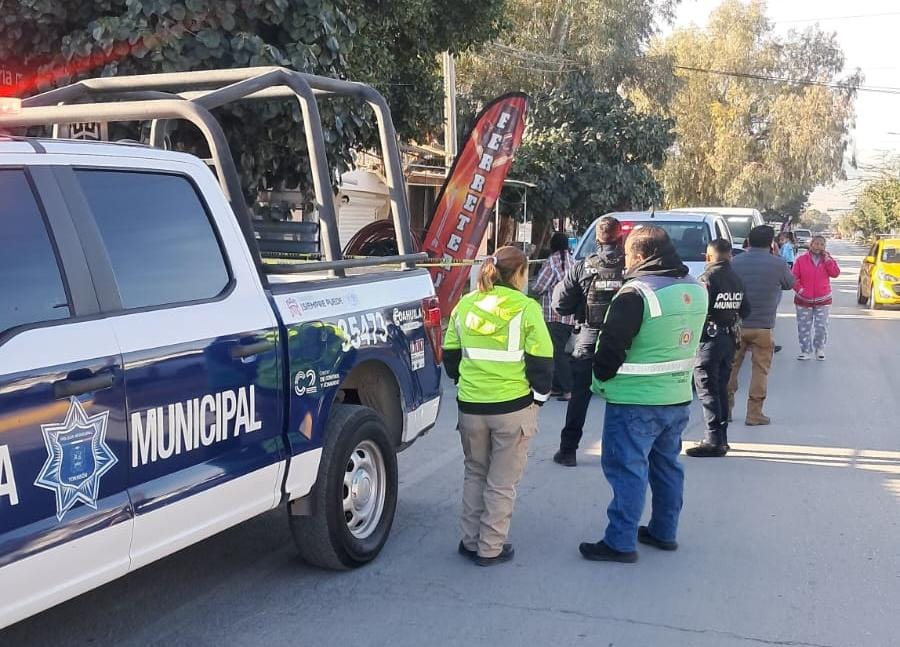 La presencia de un hombre inconsciente sobre la vía pública alarmó a vecinos de la colonia Francisco Villa. | Especial