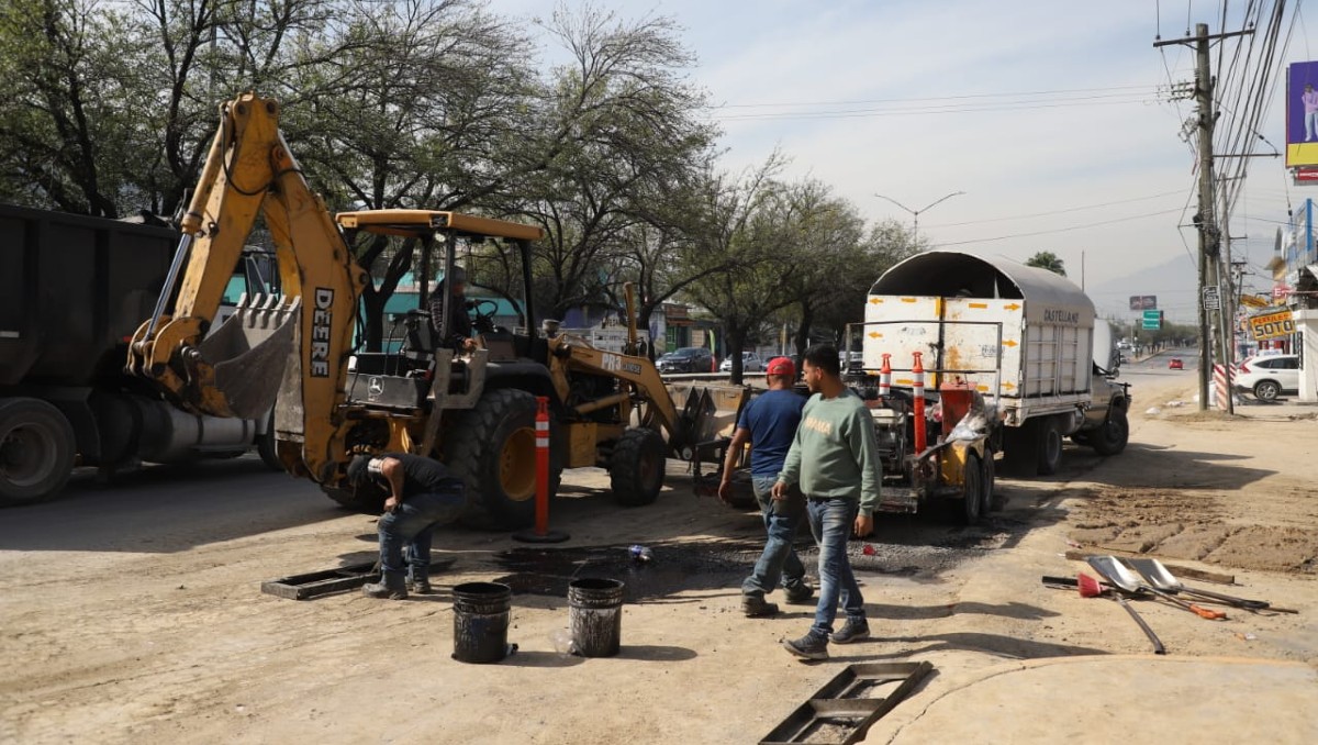 Servicios de Agua y Drenaje de Monterrey realizó más de 40 horas continuas de trabajos de reparación. | Luis Guerra