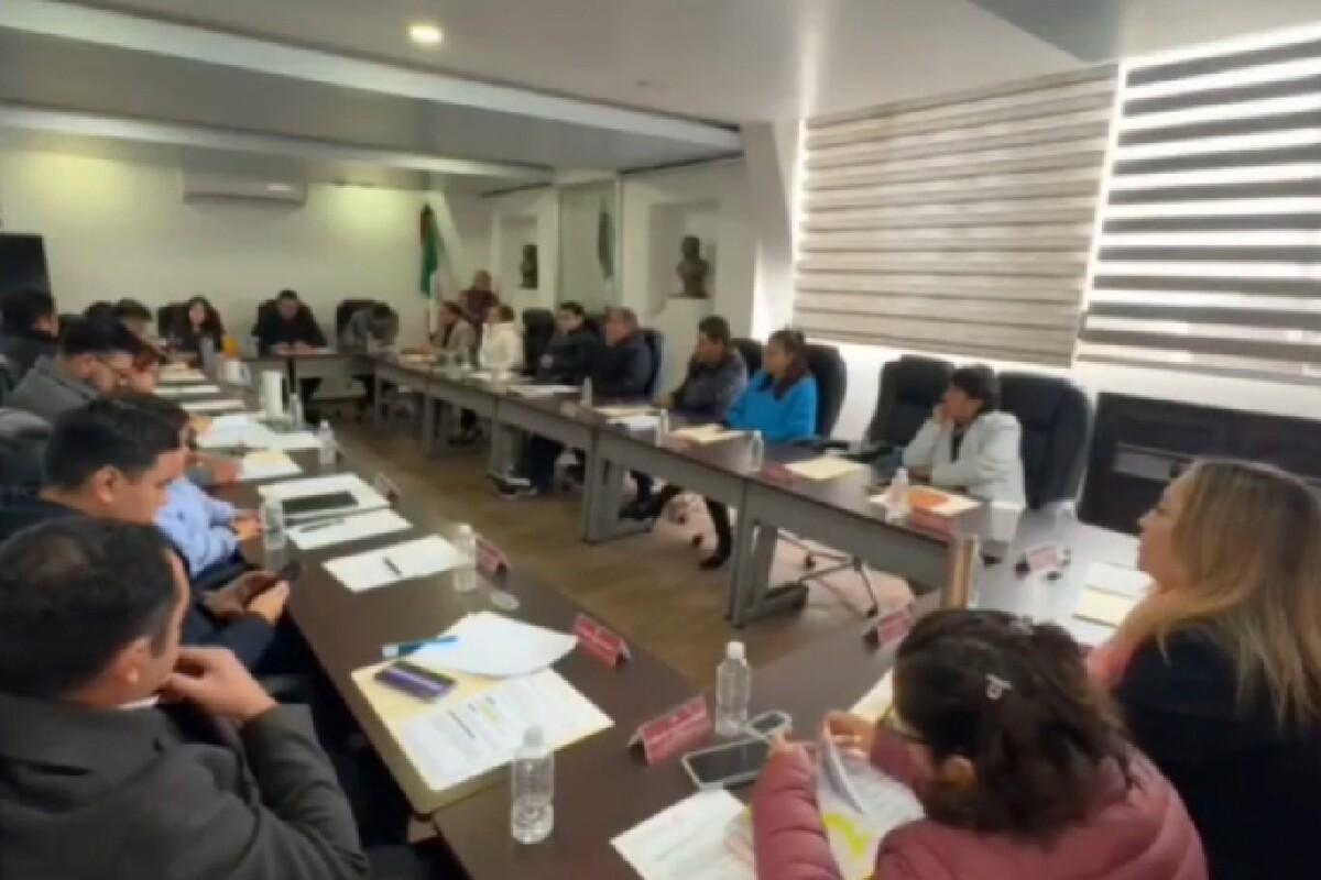 El Cabildo de Tula vivió momentos de tensión tras los señalamientos por presuntos sobornos.