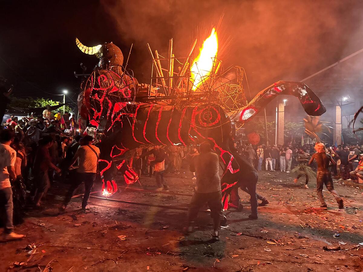 Para el carnaval es tradición la elaboración de fuegos artificiales. (Wendy Salazar)