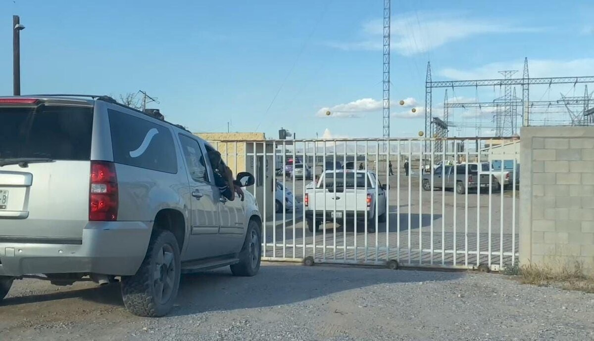 En Torreón, muere trabajador tras caer de torre en subestación eléctrica. | Milenio Policía
