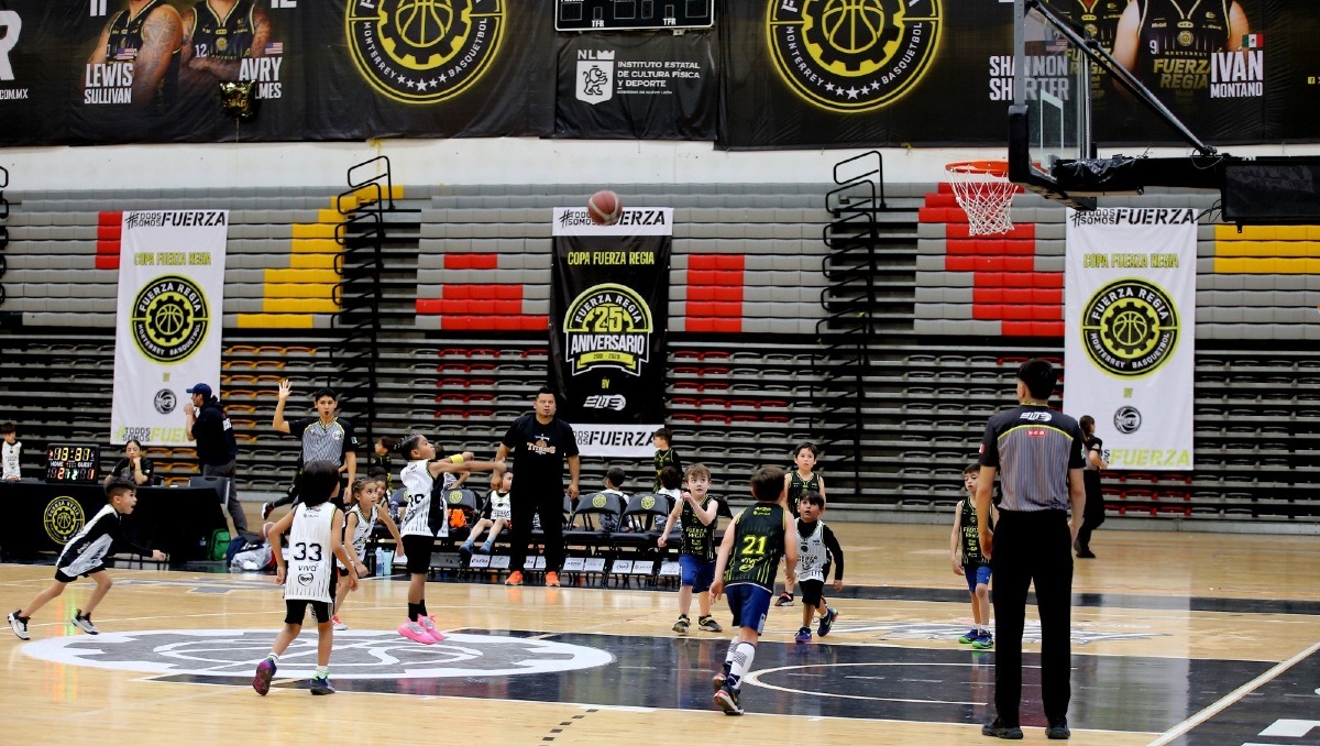 Copa Fuerza Regia, un éxito en su primer día de actividades (Roberto Alanís)