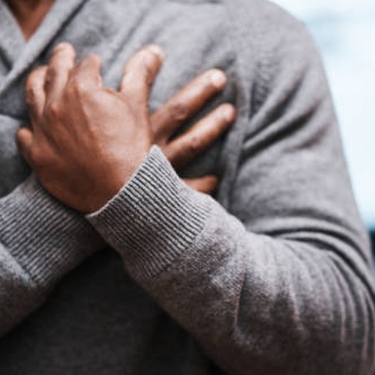 La Ley Silla propone obligar a las empresas a dar asientos a los trabajadores del país; esto tendrían que pagar las que no cumplan.