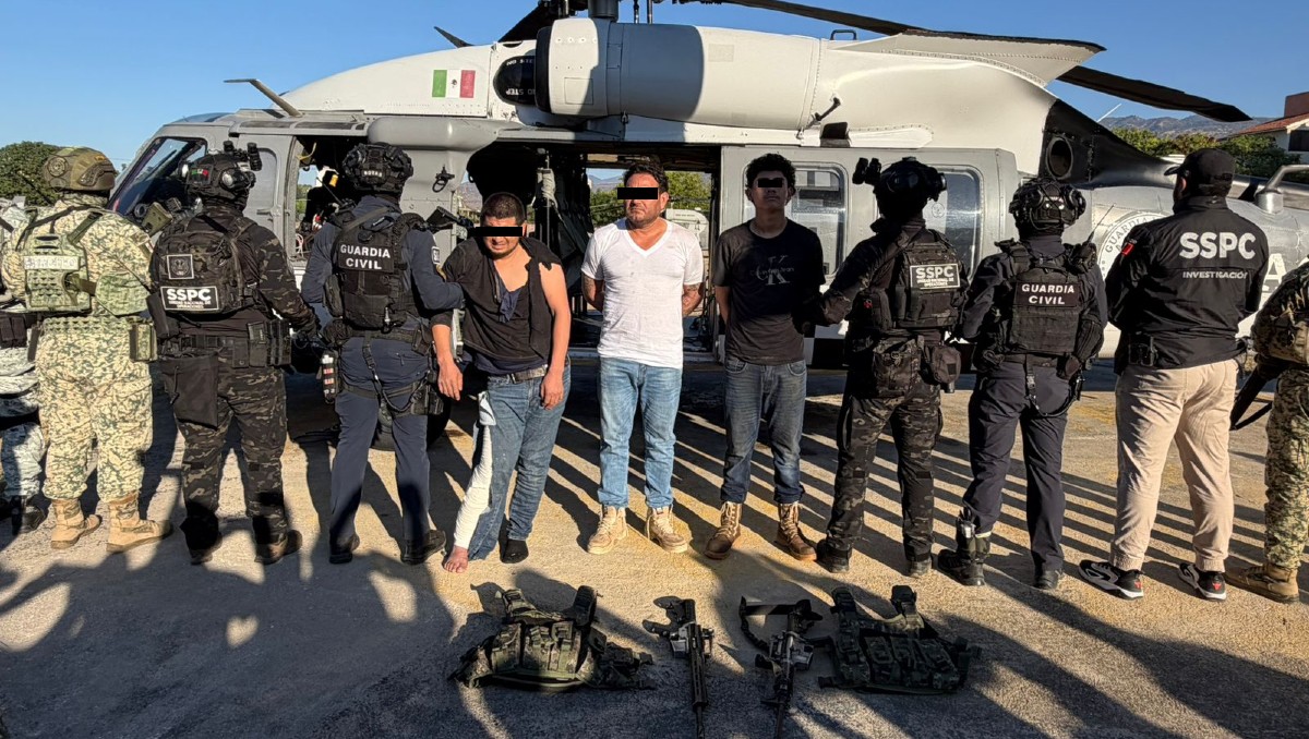 Junto a 'El Bótox' fueron detenidos otros dos hombres. | SSPC