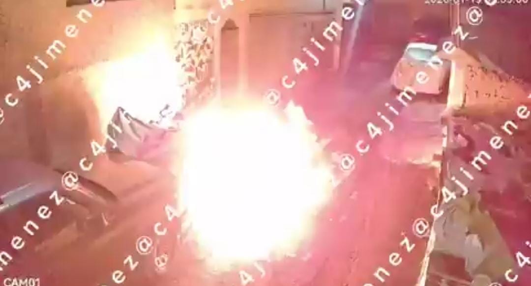 La agresión contra las motos quedó grabada en video.