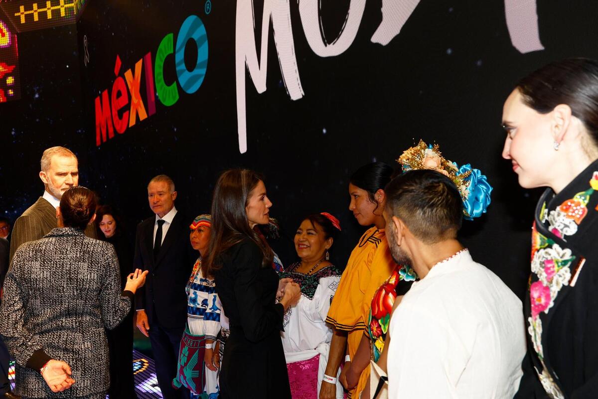 Reciben reyes de España a delegación mexicana en inauguración de la Fitur