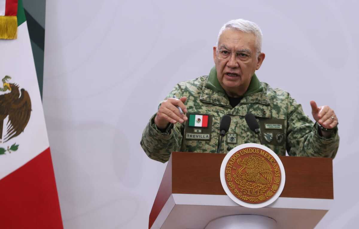 Ricardo Trevilla, secretario de Defensa, indicó que se reforzó el despliegue en la frontera sur de México. | Jesús Quintanar