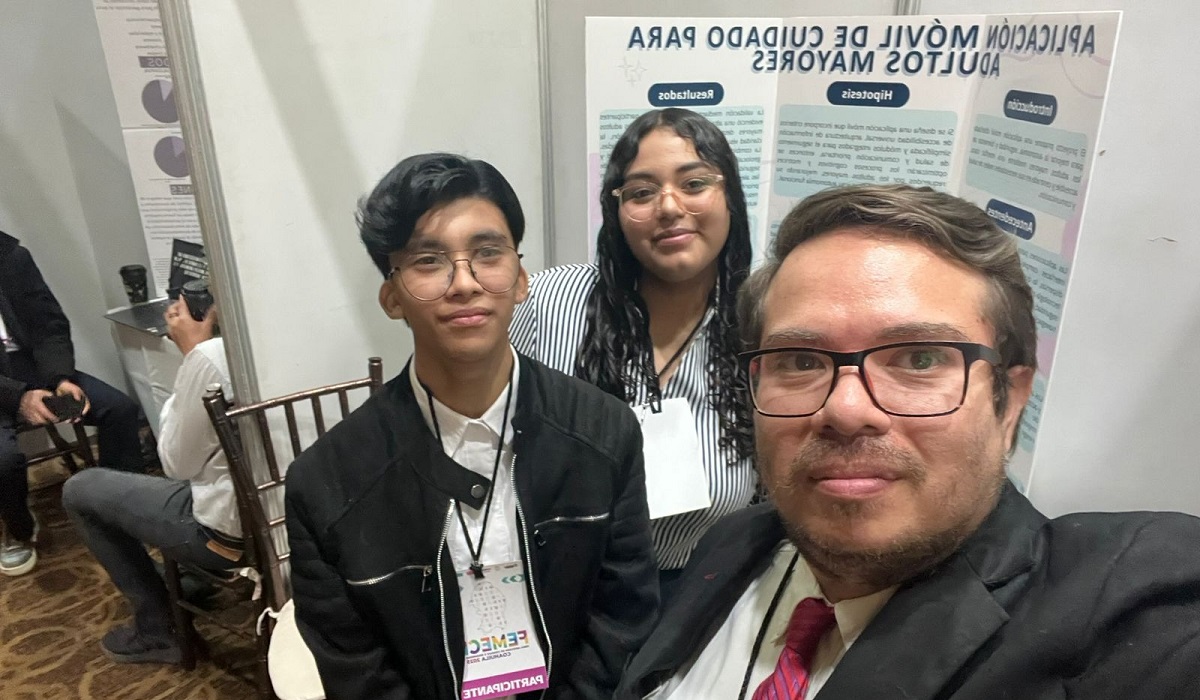 Jonathan Francisco Palos Ávila, auxiliar administrativo y de sistemas en Aula Mixta Conalep Canacintra. (cortesía)