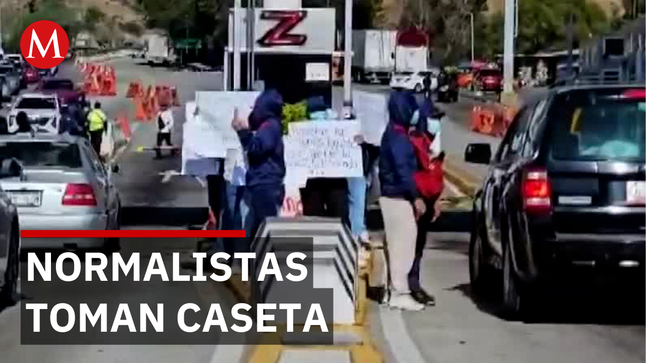Normalistas toman caseta en Guerrero por plazas docentes