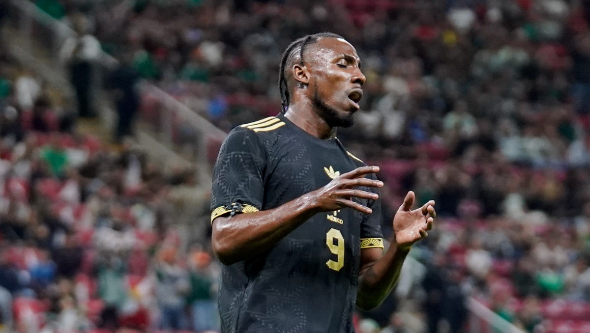 Julián Quiñones no tiene asegurado su lugar en la Selección Mexicana (Imago7)