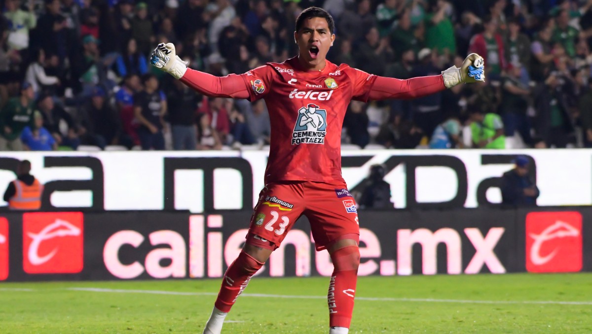 Óscar García se verá las caras ante Nahuel Guzmán, su referente en la portería, en el León vs Tigres (Imago7)