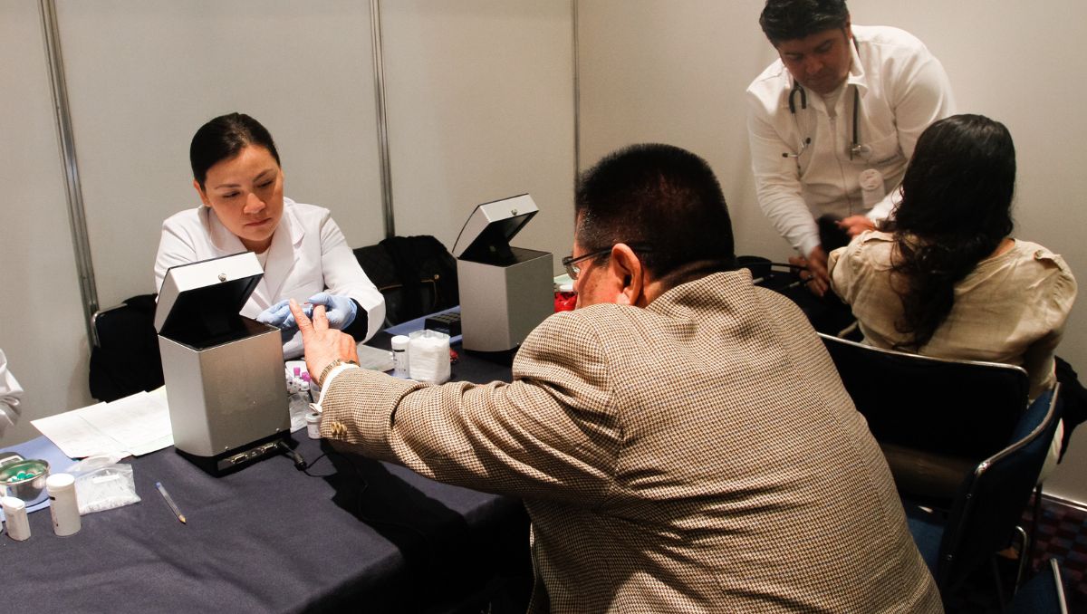 Visitas médicas frecuentes para revisiones y control metabólico son cruciales. Ariana Pérez