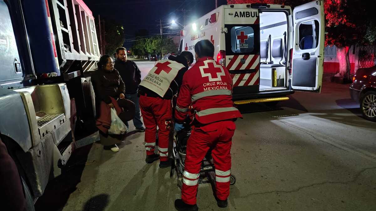 Encuentran a mujer golpeada y lesionada en medio de la calle en Torreón. | Especial