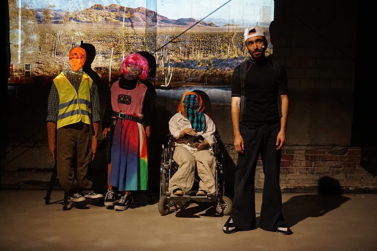 La obra de teatro ‘República del excremento’ muestra la realidad de la migración