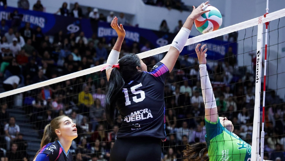 Guerreras y Leonas de León dividen honores en el inicio del voleibol en Puebla | Especial