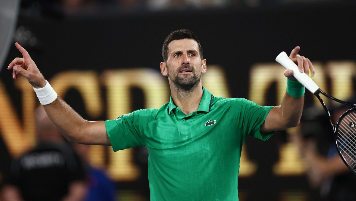 Novak Djokovic clasifica directo a cuartos de final en Australia tras retirada de Mensik por lesión