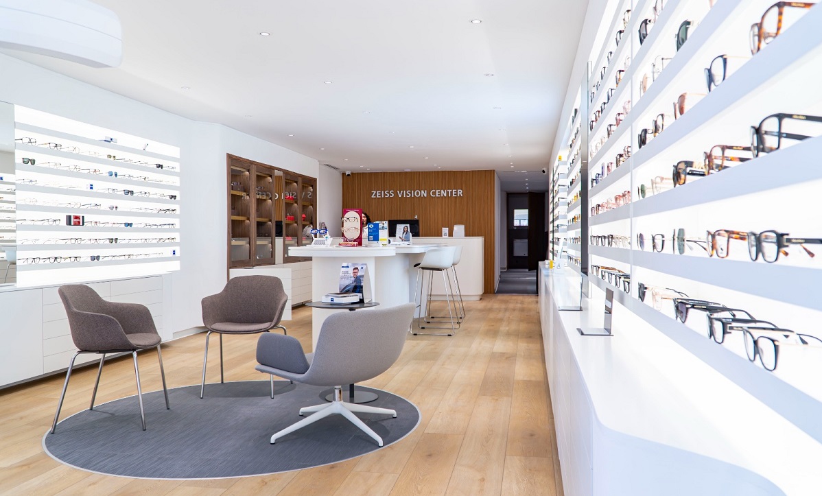 La experiencia de compra abarca todos los aspectos, incluyendo tecnología de vanguardia y últimas tendencias de moda. (Cortesía)