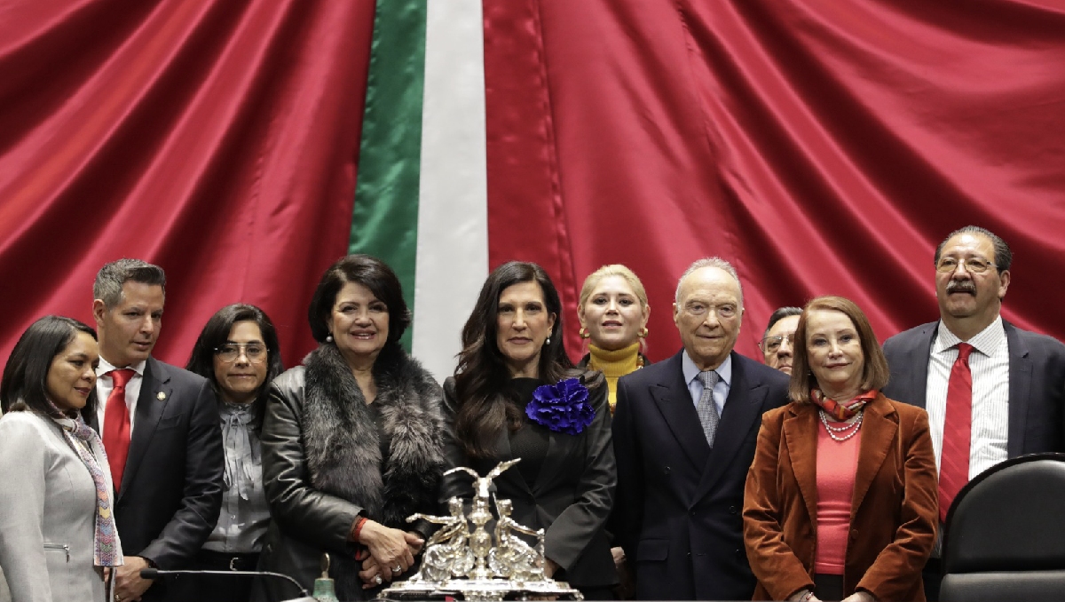 El ex fiscal, Alejandro Gertz Manero, se presentó ante la Comisión Permanente para su ratificación. | Especial