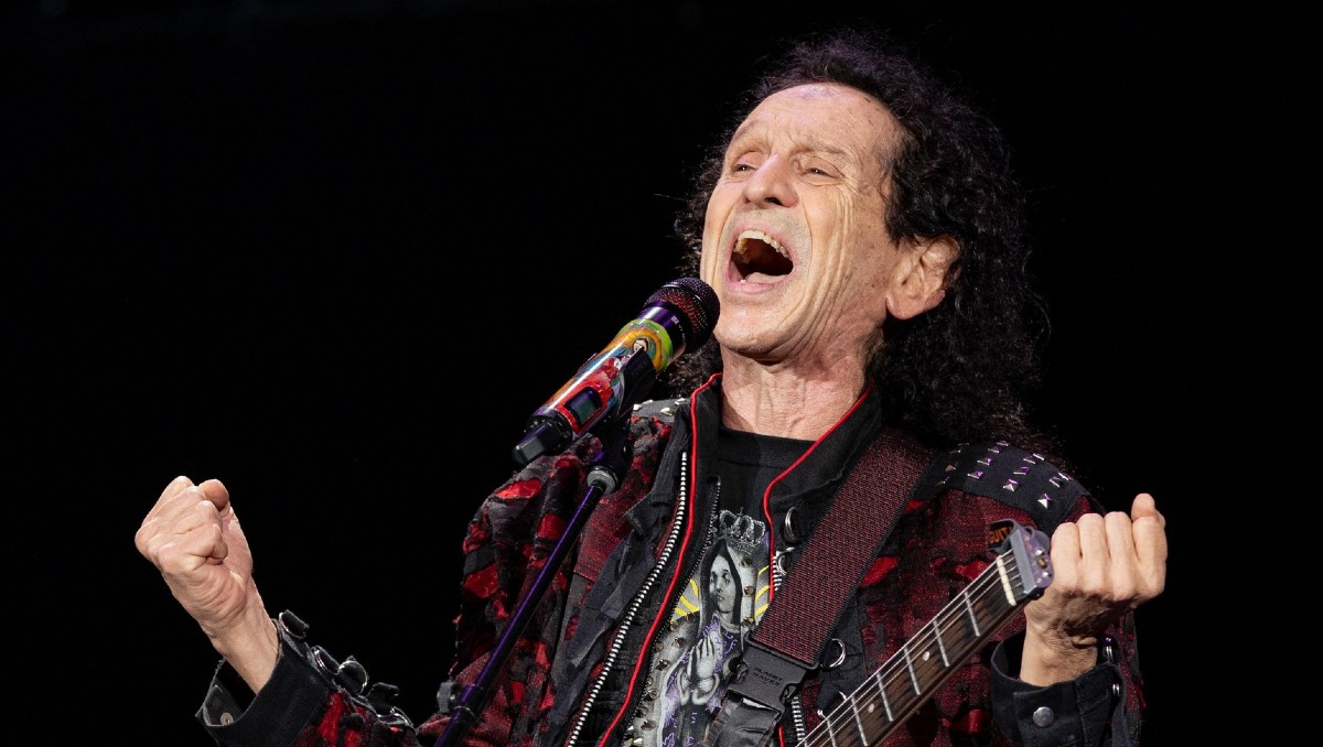 Alex Lora, vocalista de El Tri, celebra más de 5 décadas de rock. | Especial